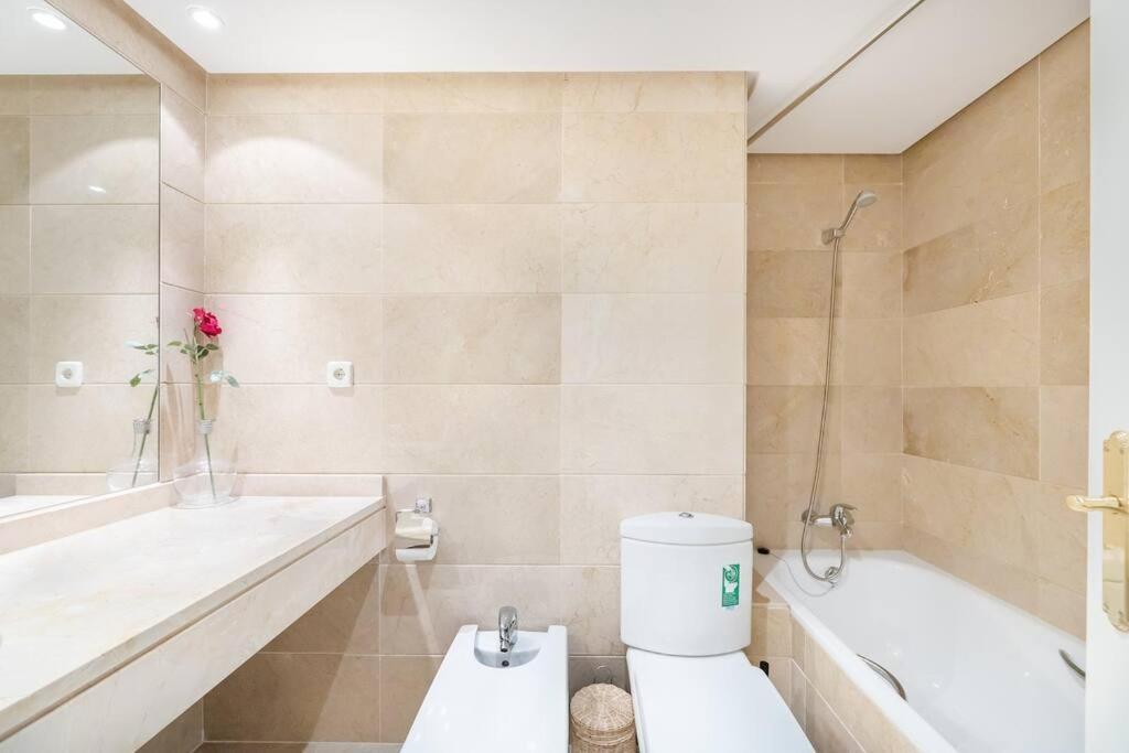 Great 3 Bedroom Dama De Noche Rdr363 Apartment